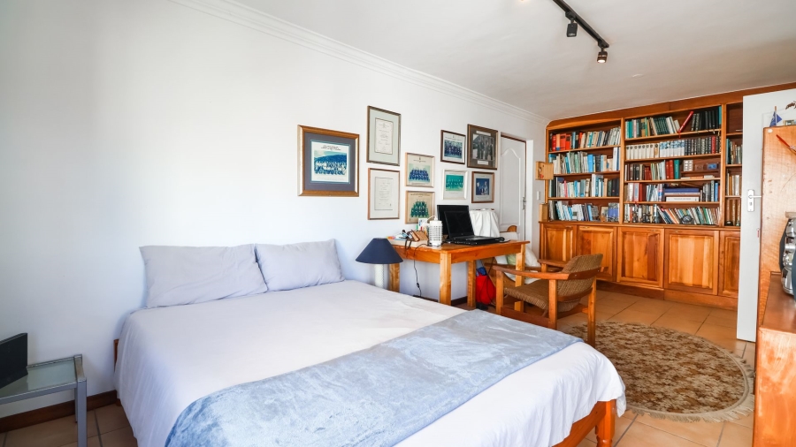 5 Bedroom Property for Sale in Stilbaai Wes Western Cape